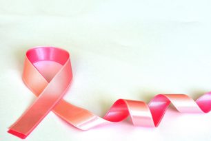 Outubro Rosa é autoconhecimento: saber sobre si também é cuidar da saúde